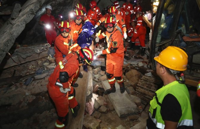 Kina: Najmanje 12 ljudi poginulo u zemljotresu