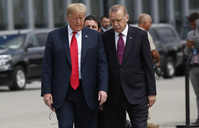 Erdogan: Tramp rekao da neće uvesti sankcije Turskoj