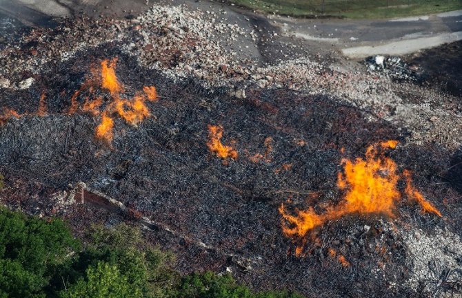 Izgorjelo 45.000 tona burbona u požaru nakon udara munje