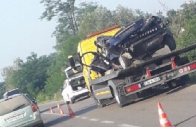 Tragedija u BiH: U saobraćajnoj nesreći poginula tri mladića