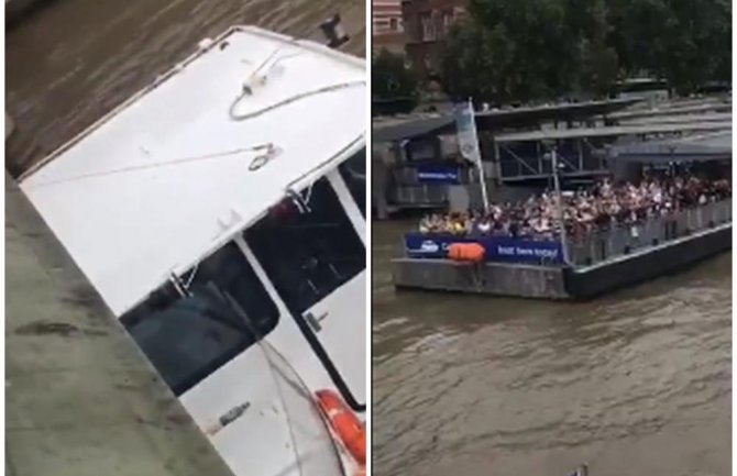 Turistički brod udario u most i zaglavio se, putnici vrištali u strahu (VIDEO)