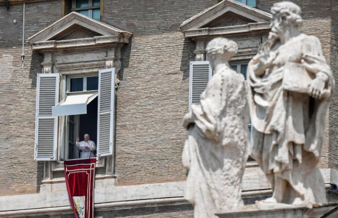 Vatikan ukinuo imunitet predstavniku u Francuskoj zbog tužbi za seksualno zlostavljanje