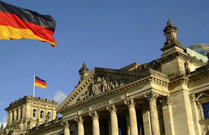 Njemačkoj treba 200.000 službenika zbog lošeg imidža rada u državnim institucijama