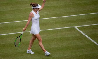 Simona Halep i Serena Vilijams u finalu Vimbldona 