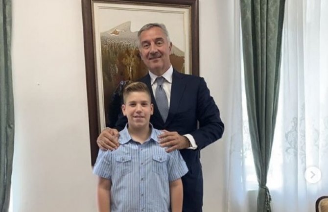 Đukanović čestitao trinaestogodišnjem Đorđu na herojskom činu