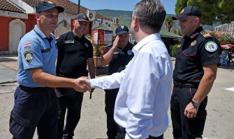 Zajedničke policijske patrole Crne Gore, Srbije i Hrvatske ulivaju povjerenje turistima i doprinose većoj bezbjednosti 
