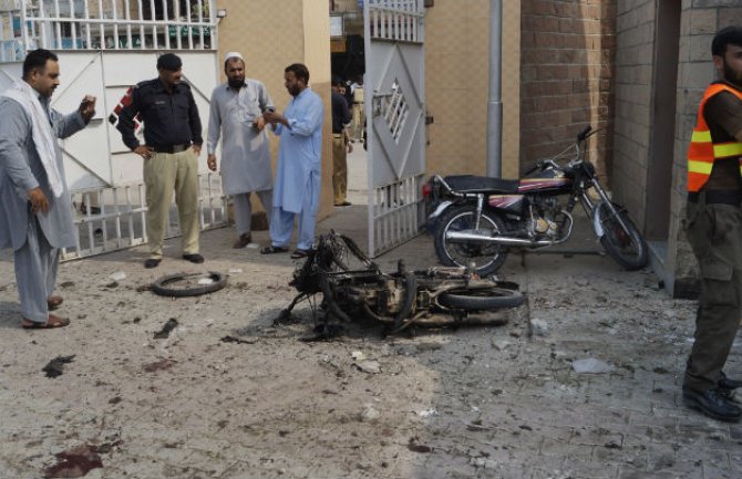Pakistan: Žena samoubica raznijela urgentni, 9 mrtivih