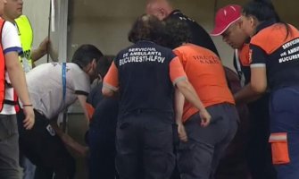 Trener doživio srčani udar usred utakmice(VIDEO)