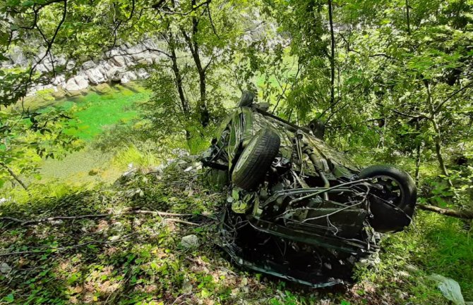 U smrskanom vozilu pronađeno tijelo Mojkovačanina(FOTO)