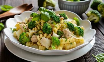 Lagani ručak: Pasta sa brokolijem  i piletinom