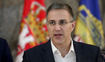 Stefanović: Privedeno 15 ljudi zbog učešća u neredima ispred parlamenta
