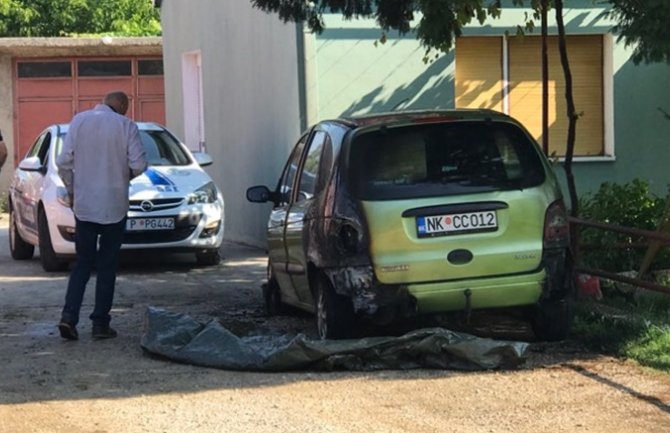 U Nikšiću izgorio automobil vlasnika fudbalskog kluba