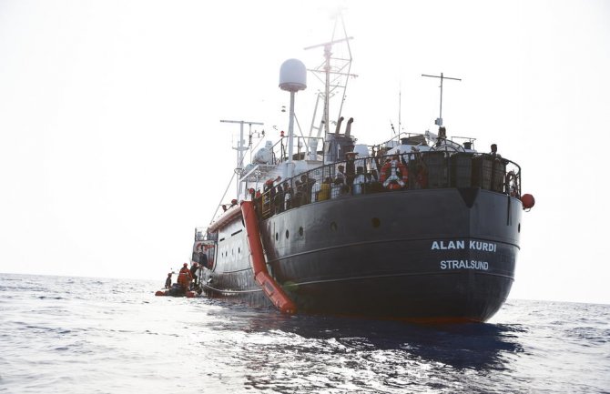 Užas na moru: Migranti umrli od gladi i žeđi, brod plutao nedjelju dana