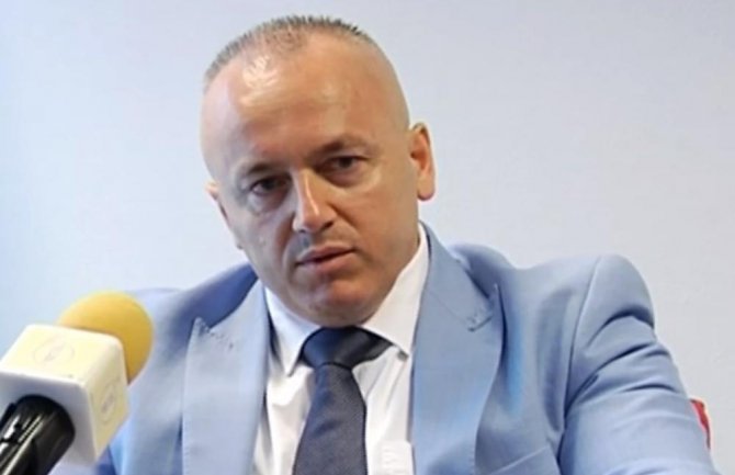 Holandija: Ubijen albanski političar koji je na imanju imao privatnu vojsku