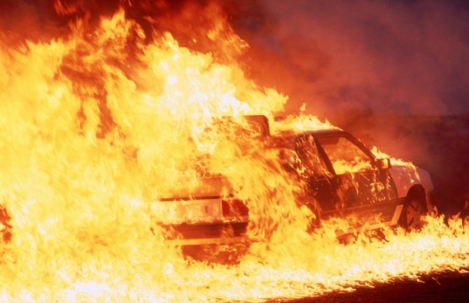 Ulcinj: Zapaljeni automobil se vodio na albanskog državljanina