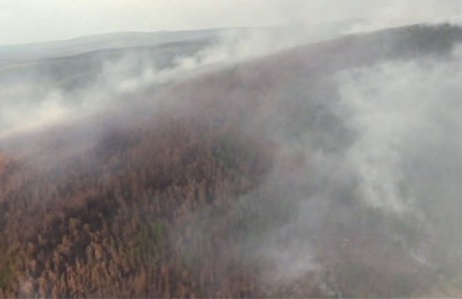 Nastavljaju da gore šumski požari koji već danima bjesne Rusijom (VIDEO)