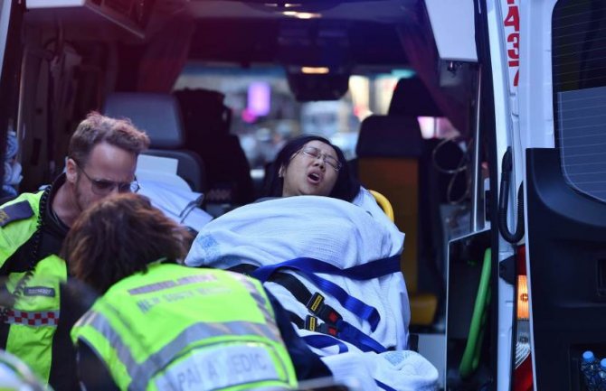 Napad u centru Sidneja: Žena izbodena nožem, prolaznici zaustavili napadača