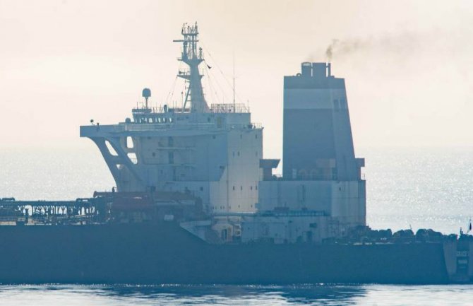 Iranski tanker se uputio ka Turskoj, nakon što je Grčka uskratila pomoć