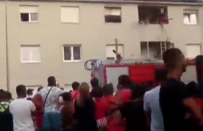 Podgorica: Požar u stanu, gasile tri ekipe vatrogasaca