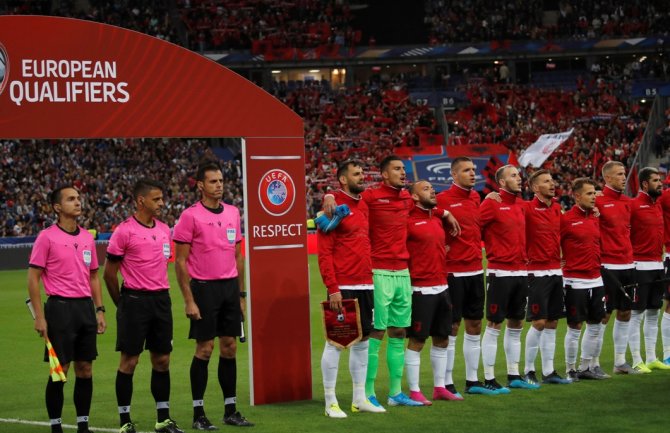 Neprijatnost prije početka meča: Fudbalerima Albanije puštena himna Andore(VIDEO)