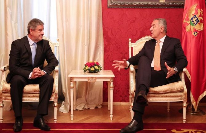 Ambasador Kosova: Uzdamo se u podršku Crne Gore, zemlje šampiona u evropskim i evroatlantskim inegracijama