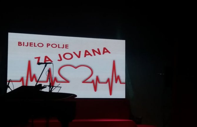 Veliko srce Bjelopoljaca: Prikupljeno oko 1.700 eura za liječenje osmogodišnjeg Jovana(FOTO)(VIDEO)