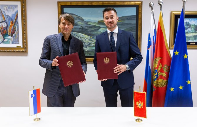 Potpisan sporazum o objavljivanju dvojezičnog izdanja “Gorskog vijenca” na crnogorskom i slovenačkom jeziku