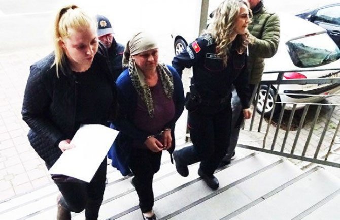 Potvrđena  optužnica Klimenti: Iz bijesa zapalila bivšeg muža i njegovu ženu