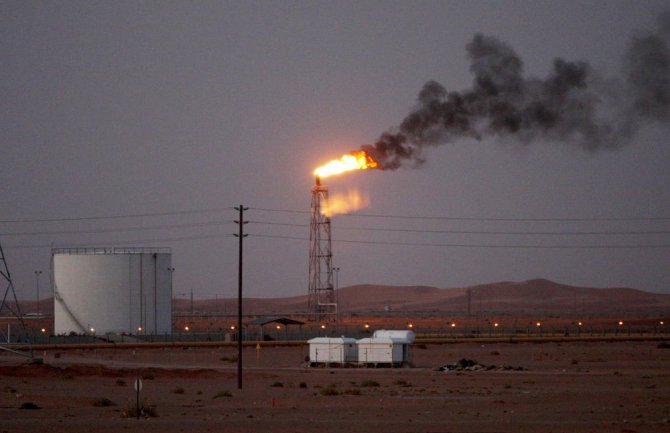 Napadnita dva postrojenja saudijske državne naftne kompanije Aramko (VIDEO)