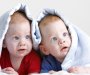 Otac novorođene blizance označio markerom da bi mogao da ih razlikuje