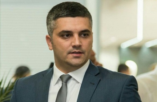 Mustajbašić: Dok SDP sanja cenzus, Bijelo Polje se na javi razvija 