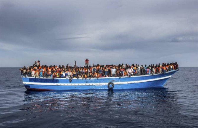 Tragedija u grčkom moru: Prevrnuo se gumeni čamac sa migrantima, poginuli dijete i beba