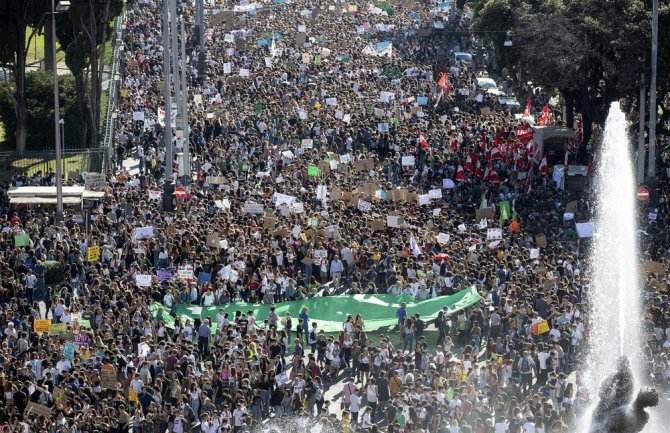 Italija: Milion ljudi na protestima zbog klimatskih promjena