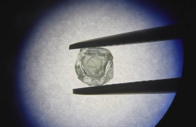 Pronađen jedinstven dijamant star 800 miliona godina: Sa draguljem unutar dragulja(VIDEO)