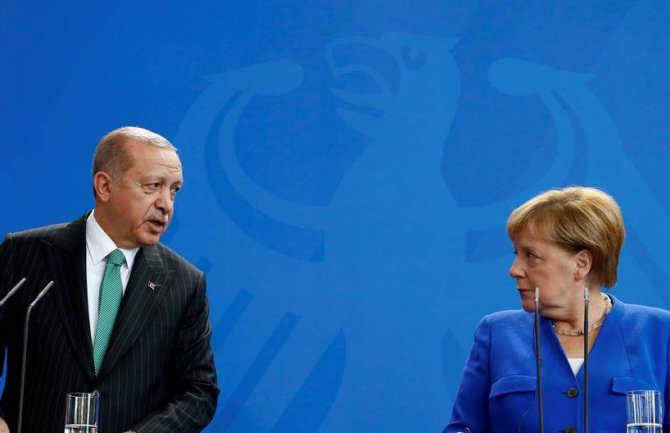 Merkel: Hitno zaustaviti vojnu ofanzivu u Siriji