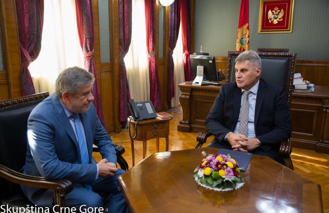 Odnosi Crne Gore i Kosova prijateljski 