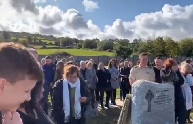 Tokom sahrane pokojnik progovorio iz sanduka: Pustite me odavde (VIDEO)