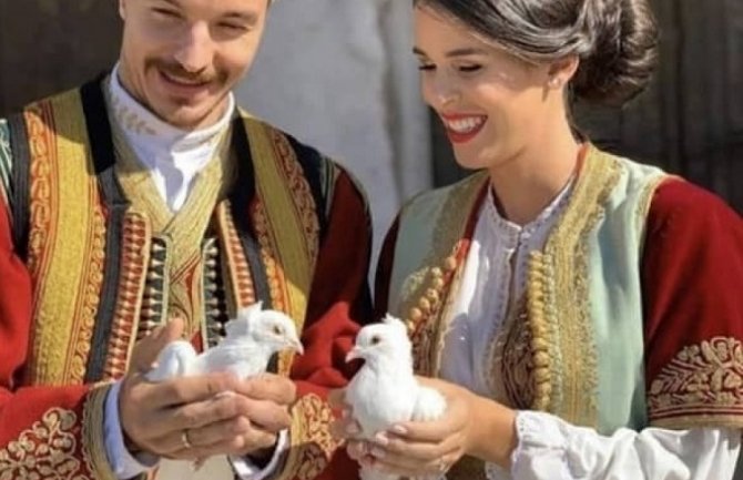 Crnogorski reprezentativac se zakleo na vječnu ljubav u Hramu Hristovog vaskrsenja u Podgorici 
