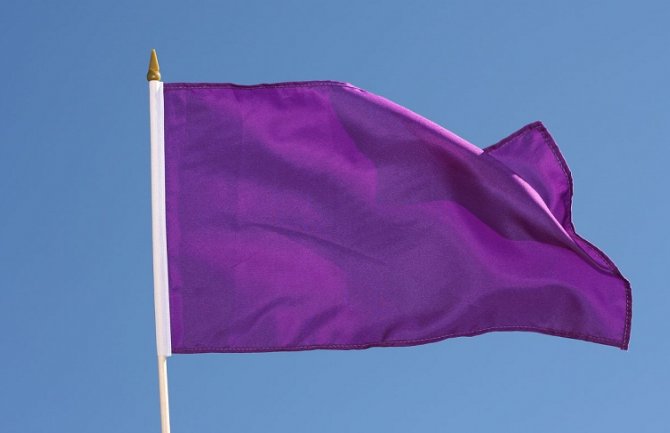 Zašto nijedna državna zastava nema ljubičastu boju?
