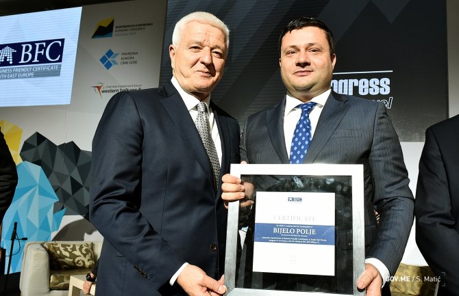 Marković uručio Smoloviću BFC SEE sertifikat: BP prva opština koja je izgradila povoljno poslovno okruženje