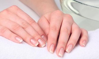 Boja i pruge na noktima mogu unaprijed da upozore na rizik od bolesti