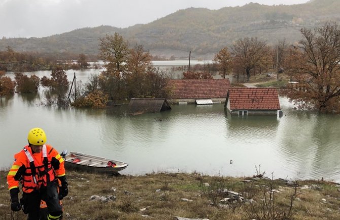 Nivo vode i dalje opada u nikšićkom selu Broćanac