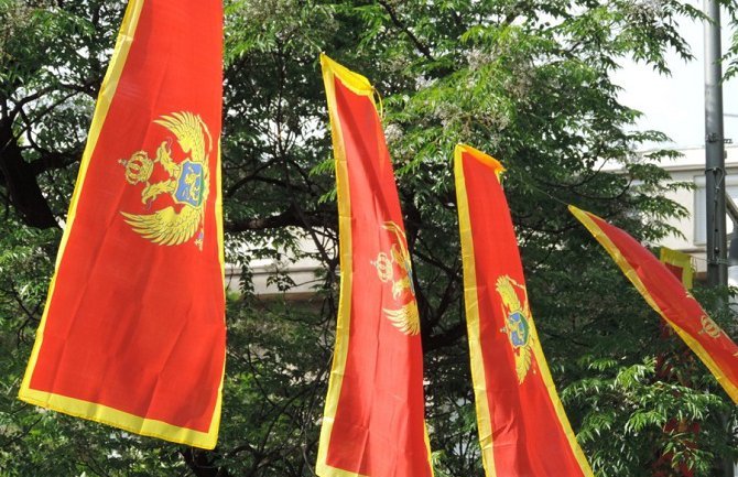 Više od četvrtine ispitanika smatra da Crnoj Gori prijete sukobi