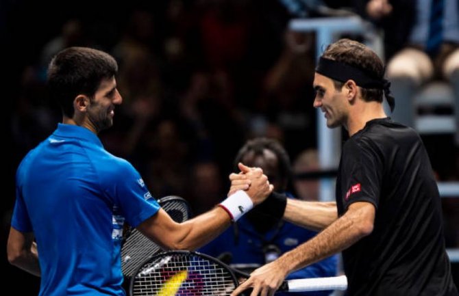 Đoković zaustavljen, Federer u polufinalu Londona