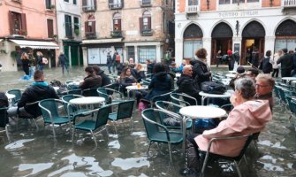 Venecija ponovo pod vodom, trg zatvoren