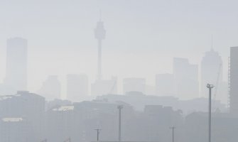 Gust dim od okolnih poljskih požara danas ponovo prekrio Sidnej (VIDEO)