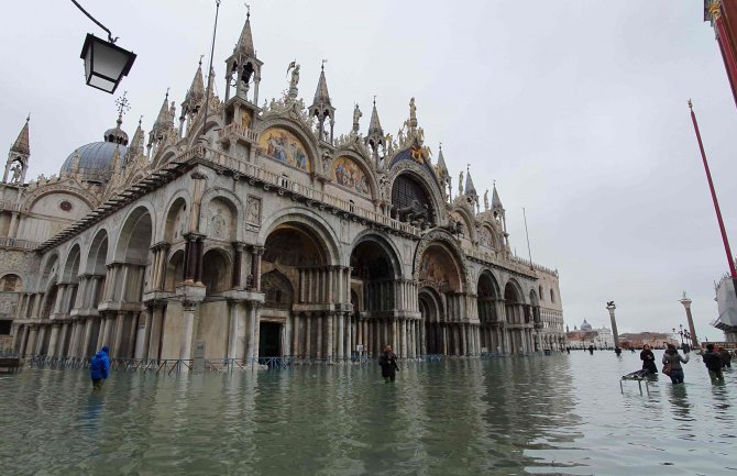 Milioni će biti potrebni za restauraciju bazilike posle poplava
