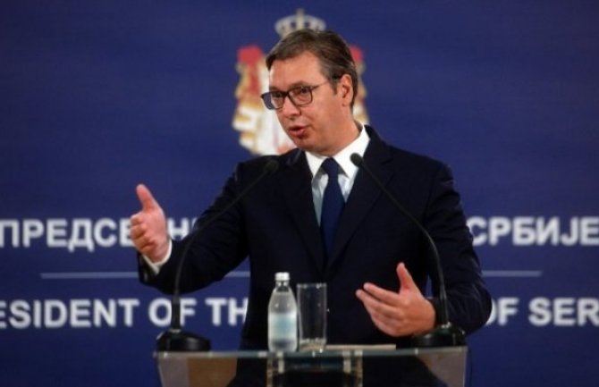 Vučić: Zamolio sam Lončara da se izvini zbog izjave o Crnogorcima