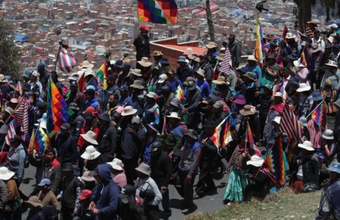 Policija u Boliviji suzavcem rastjerala pogrebnu povorku