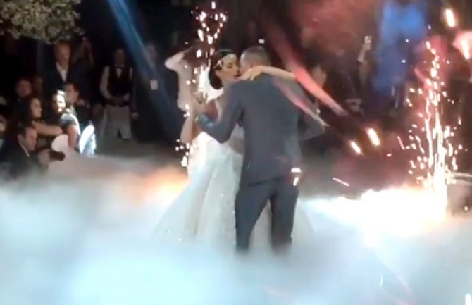  Bogdana i Veljko su sklopili i građanski brak: Pogledajte njihov prvi ples (FOTO/VIDEO)